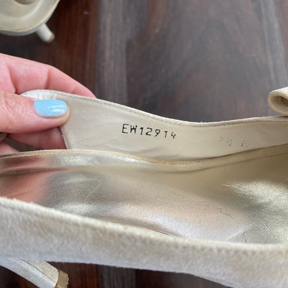 Stuart Weitzman tan and gold sling back pumps - Picture 10 of 10